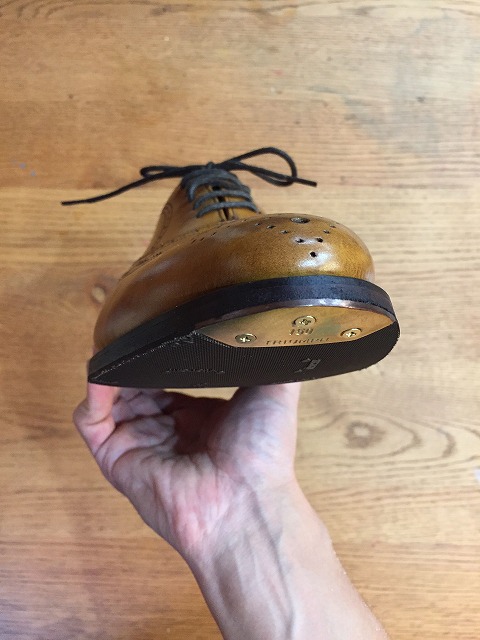 バーカー靴トゥースティール修理